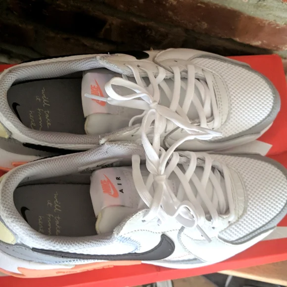 NIB: Nike Air Max Excee - Picture 3 of 4